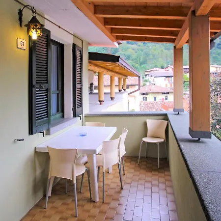 Comfort-2 By Interhome Crone